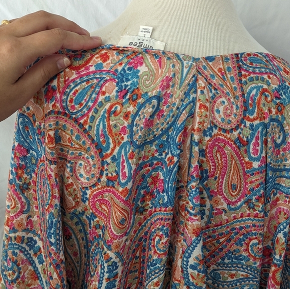 Umgee Boho Batwing Tie Wrist Blouse - Picture 2 of 4